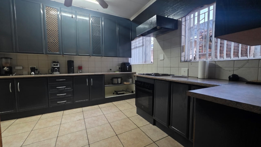 3 Bedroom Property for Sale in Flamwood North West